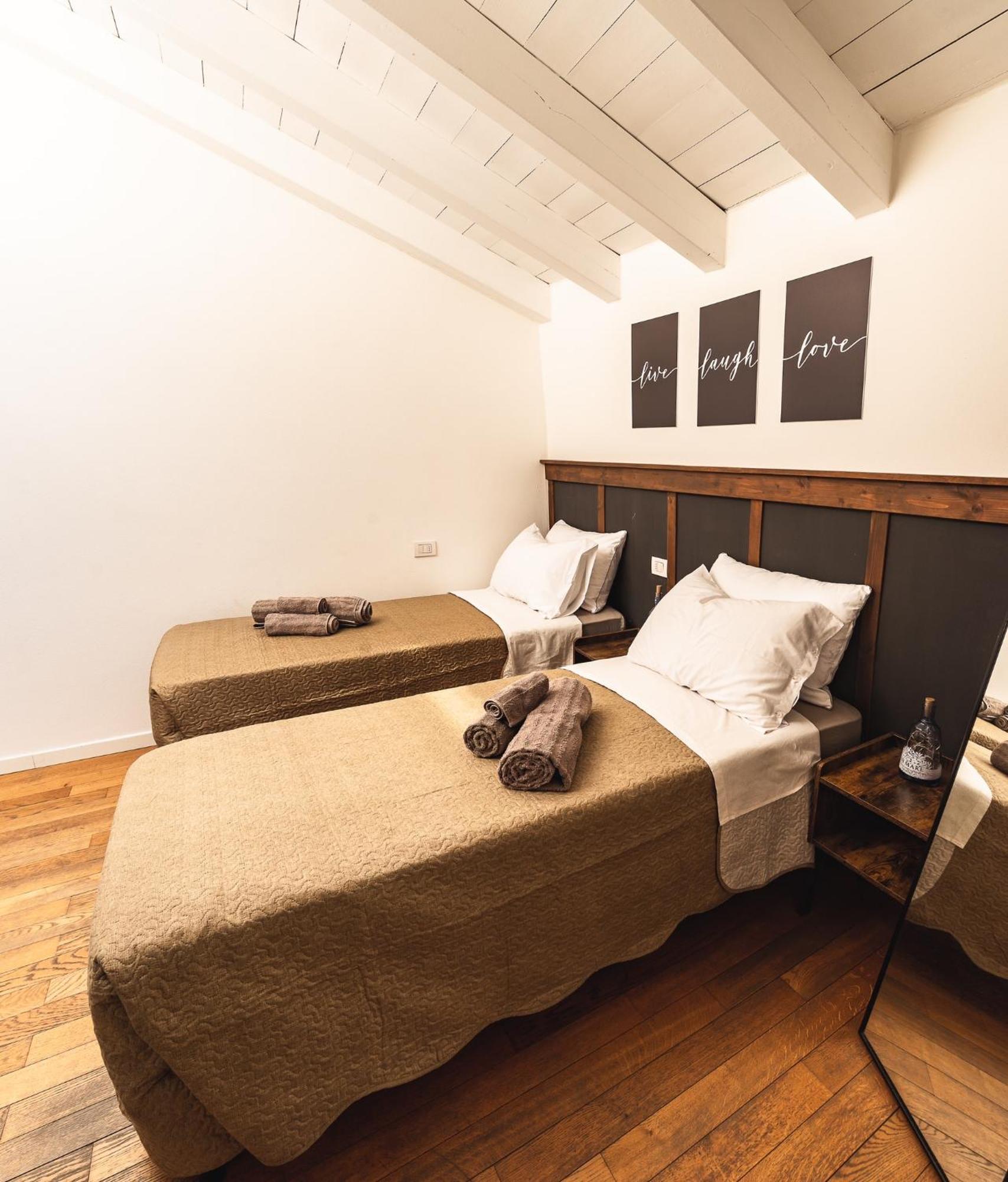 Luxury Industrial Apt Vicino Al Centro Con Garage Brescia Exteriér fotografie